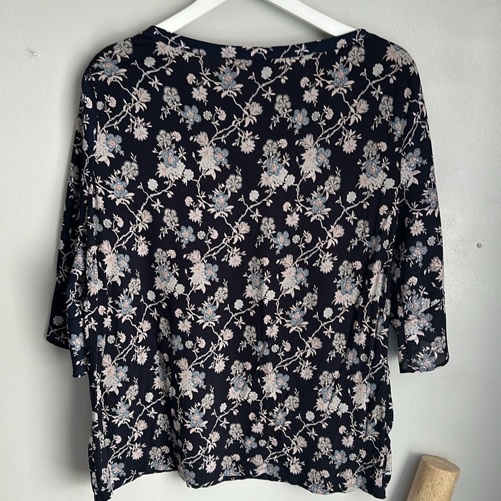 Loft blouse Size M - Picture 4 of 5